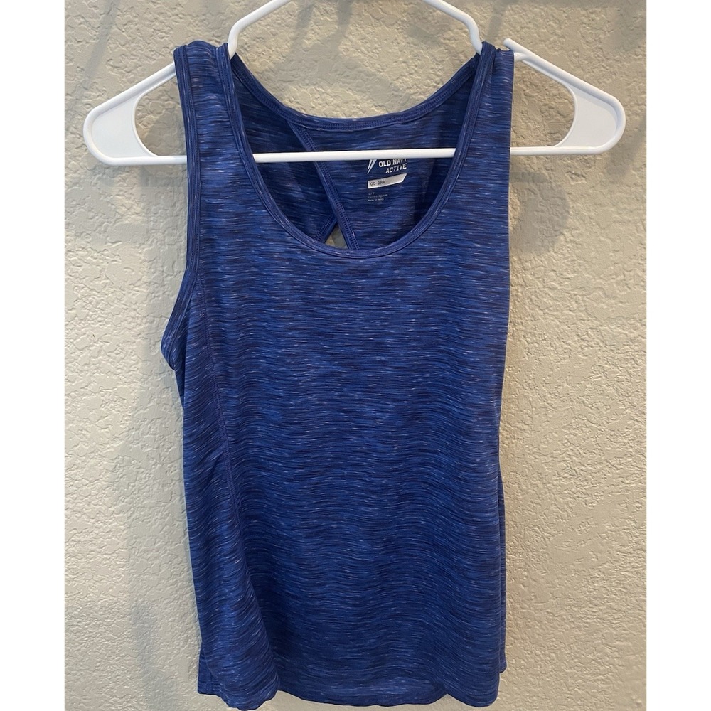 Old Navy Active Women's go dry tank top (small)